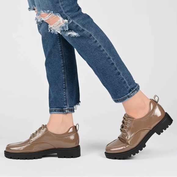 Journee Collection Zina Oxford Lace-Up Lug Sole Loafer Shoes Size 8.5WD Wide NIB - Picture 5 of 11